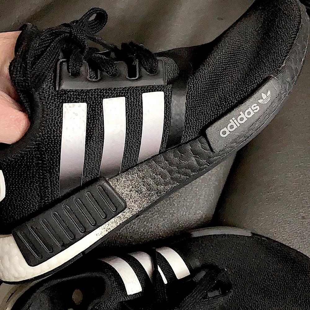 💢SOLD💢 Excellent PreLoved Adidas NMD_R1 Sneakers